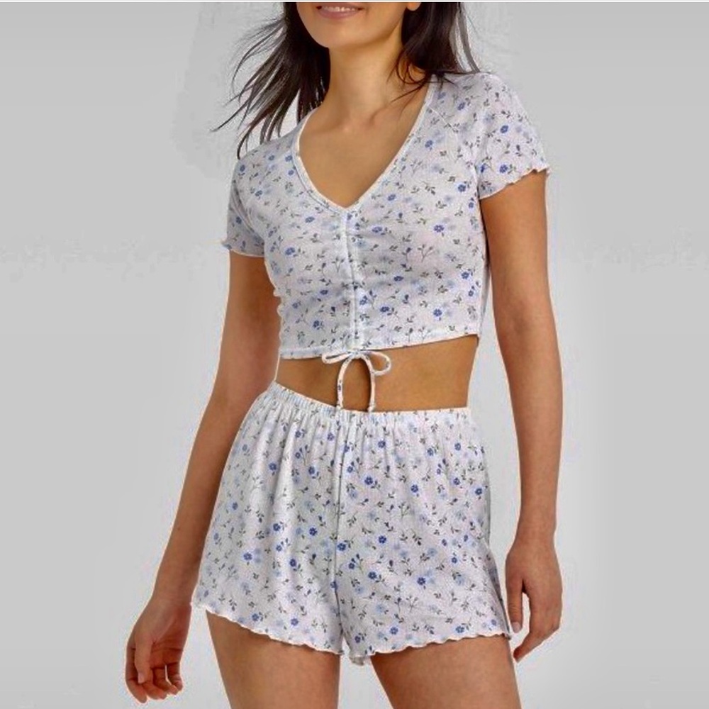 Colsie Blue and White Floral Cropped Top Pajama Set with Pointelle Knit, XL